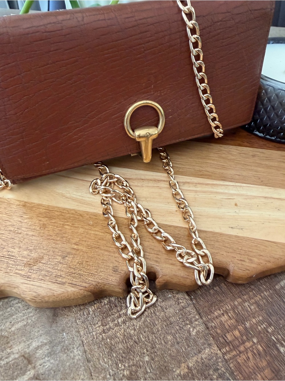 GUCCI-(authentic!) Brown Textured Wallet comes with unbranded Gold Chain